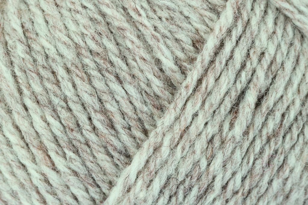 Népviselet gyapjúból - Schachenmayr -