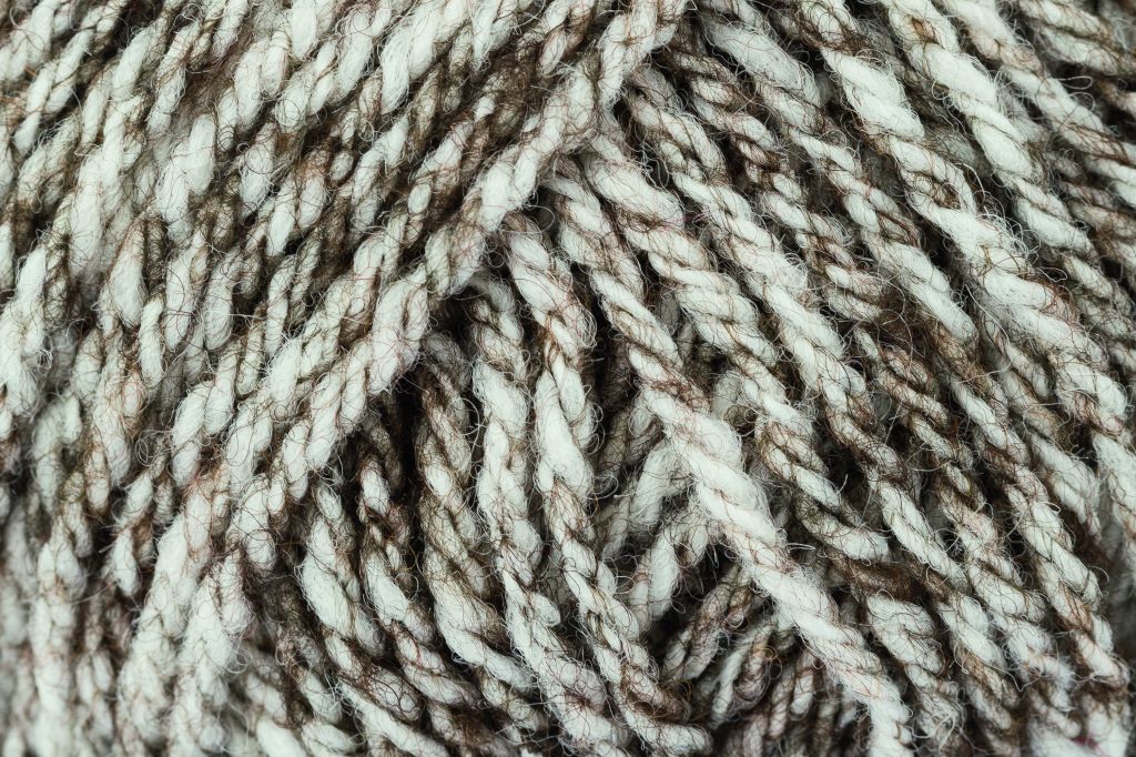 Trachtenwolle-Schachenmayr-00014