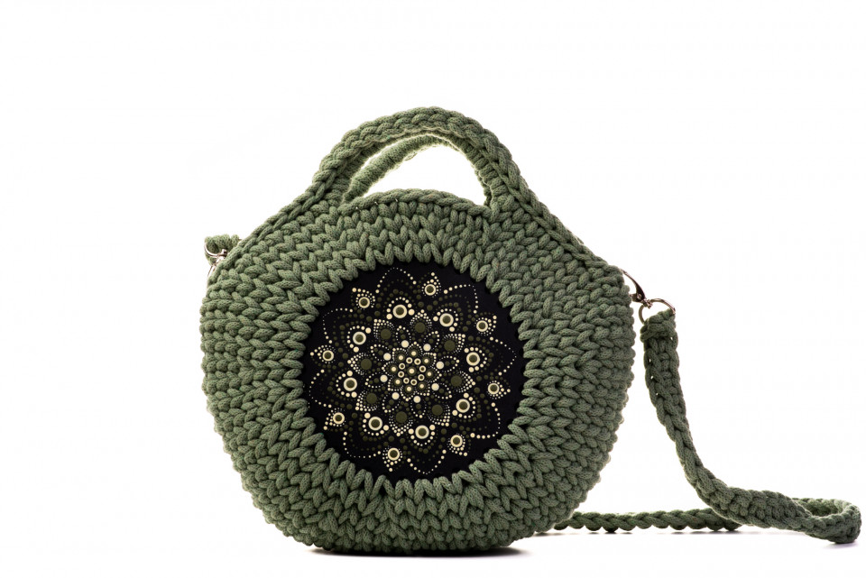Horgolt táska olívazöld mandalával