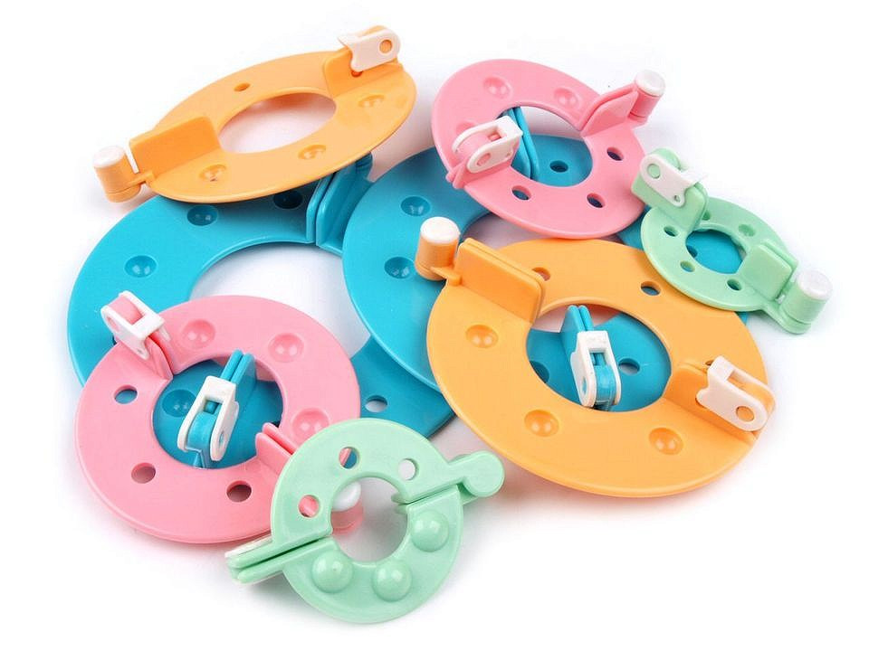 Pomponok varrókészlet, 4 méret