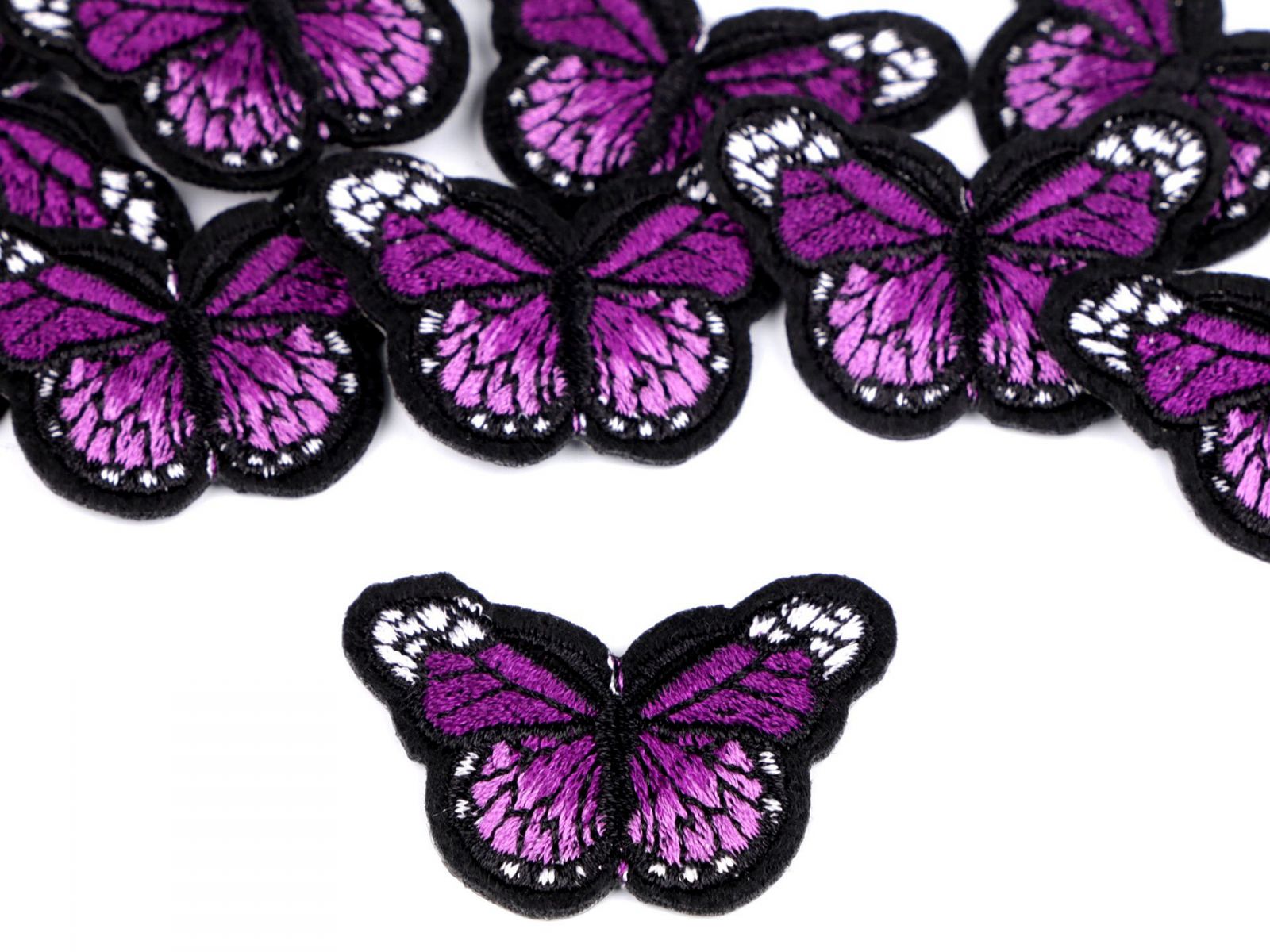 Vasalható applikáció - pillangó, szilvaliva 