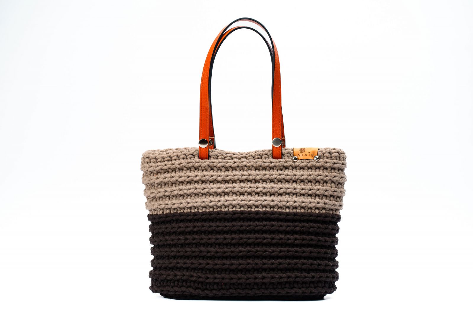 Csíkos horgolt táska - barna